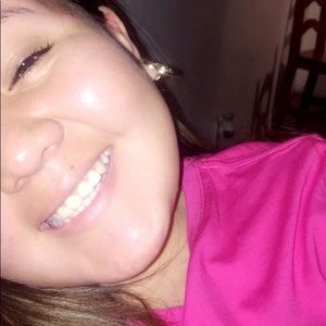 Meet your Posher, Desiree
